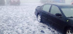 Read more about the article Як захистити свій автомобіль від пошкодження градом